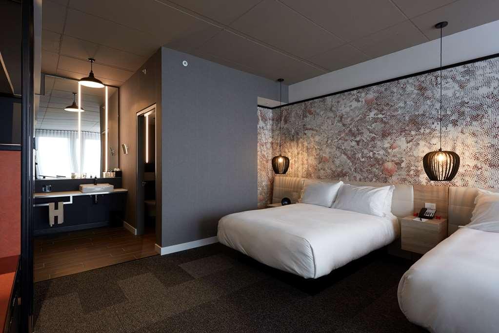 Hôtel Escad  Brossard Zimmer foto